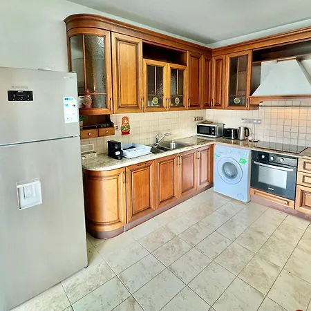 Appartement Seafront In Dasoudi Area *